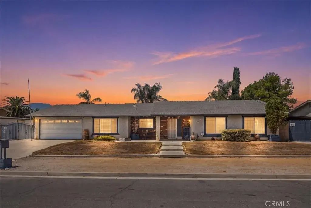11255 Little Dipper, Jurupa Valley
