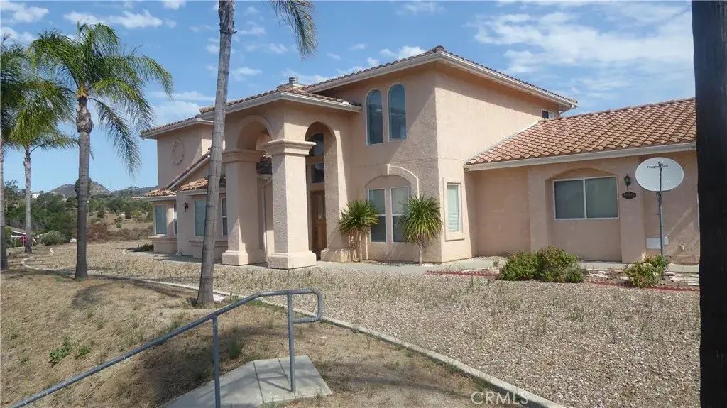 40482 Gavilan Mountain, Fallbrook