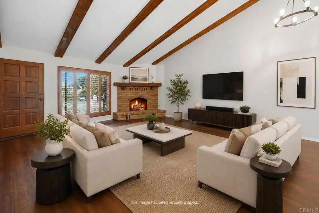 711 De Luz Road, Fallbrook