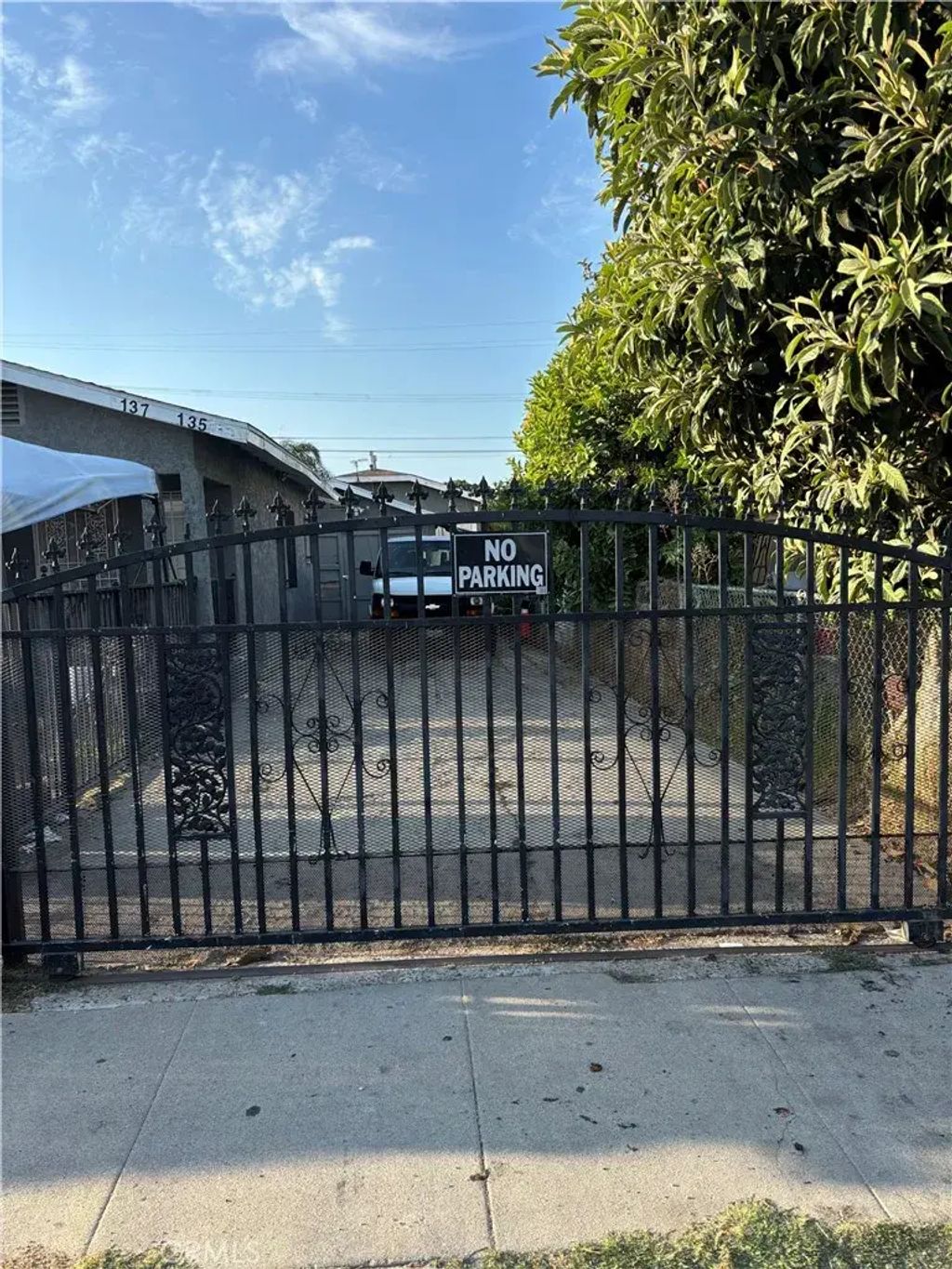 135 W 87th Place, Los Angeles