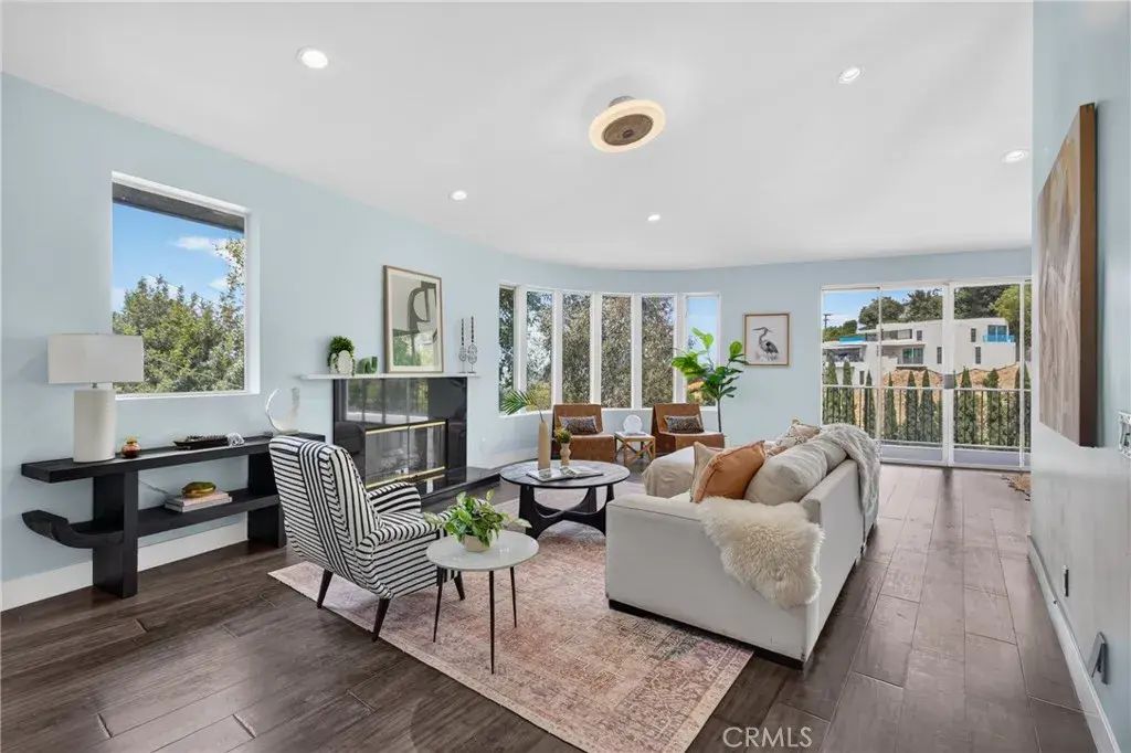 11411 Decente Court, Studio City