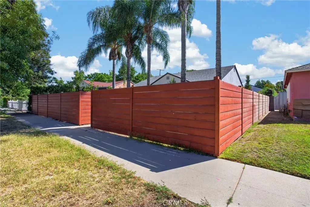 8210 White Oak Avenue, Northridge
