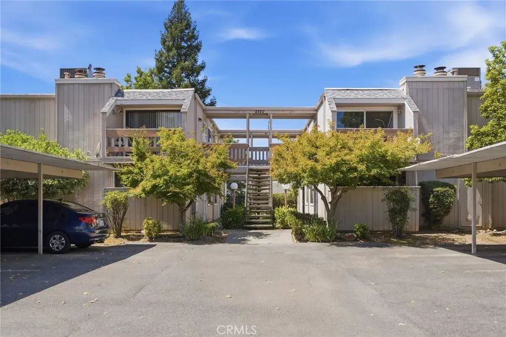2220 Notre Dame Boulevard 3, Chico