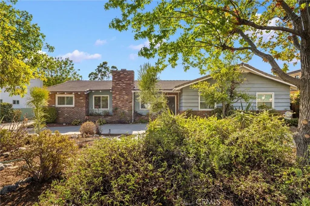1121 Highland Oaks Drive, Arcadia