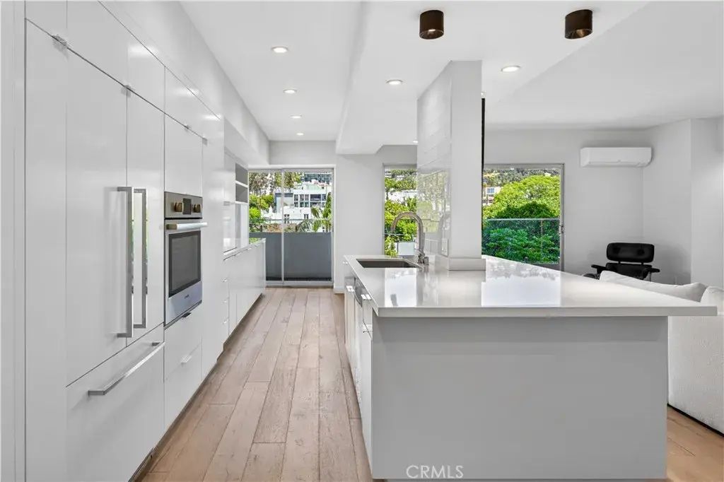 838 N Doheny 505, West Hollywood