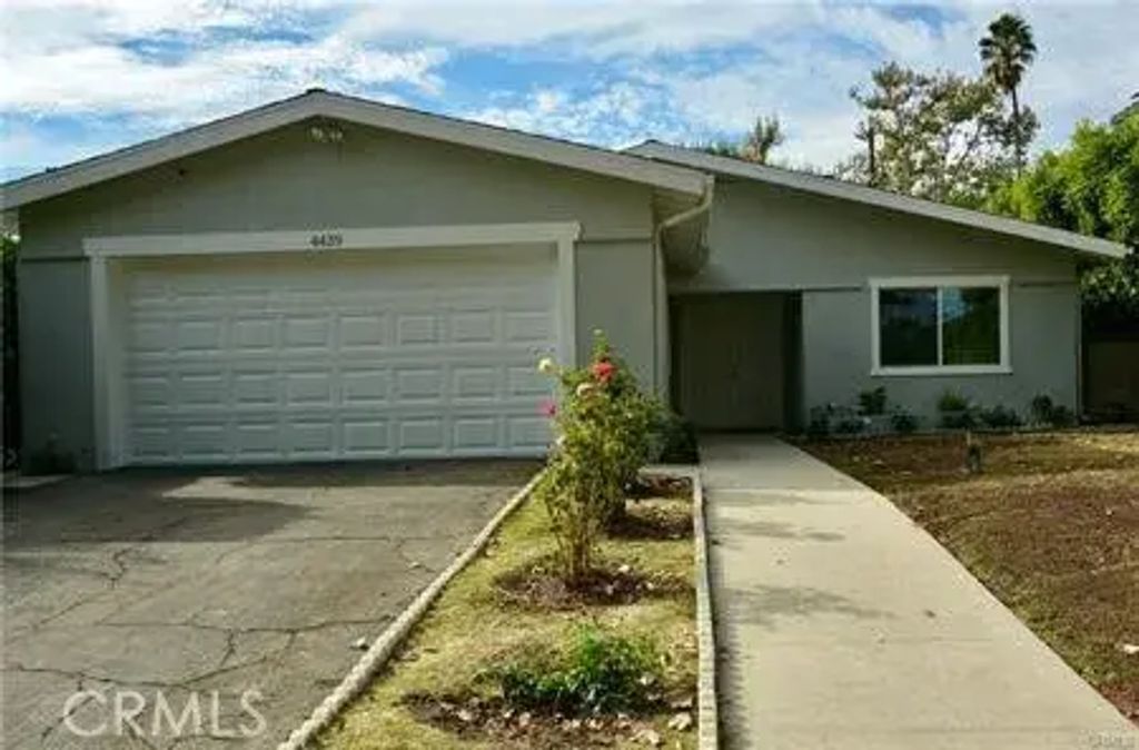 4439 Van Noord Avenue, Studio City