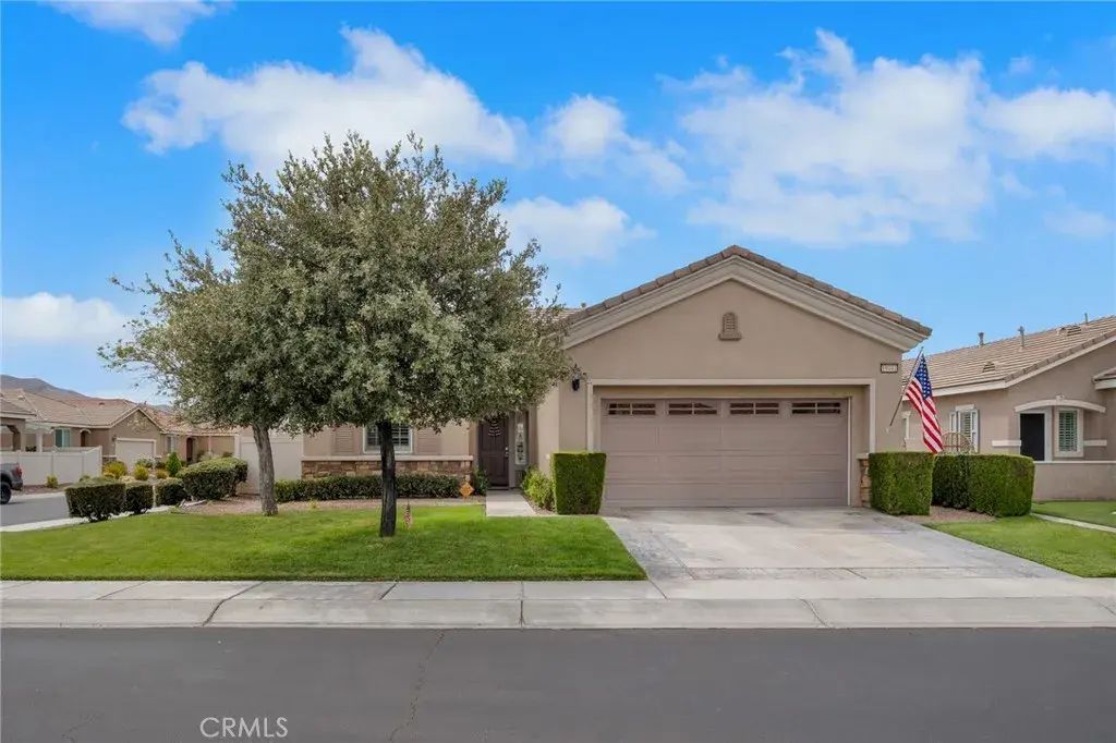 19441 Royal Oaks, Apple Valley