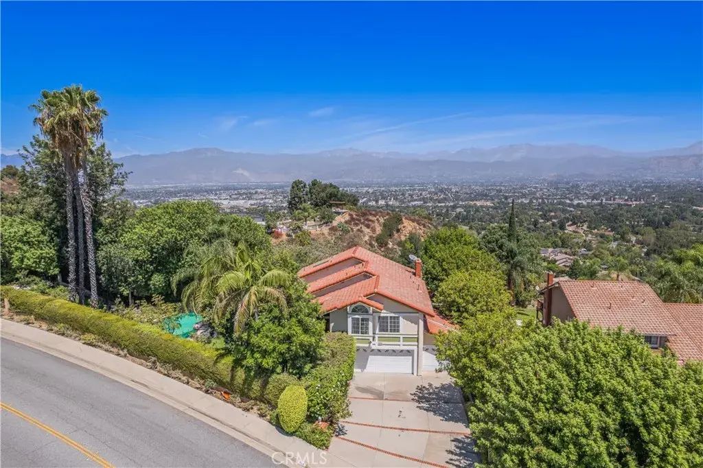 3133 E Hillside Drive, West Covina