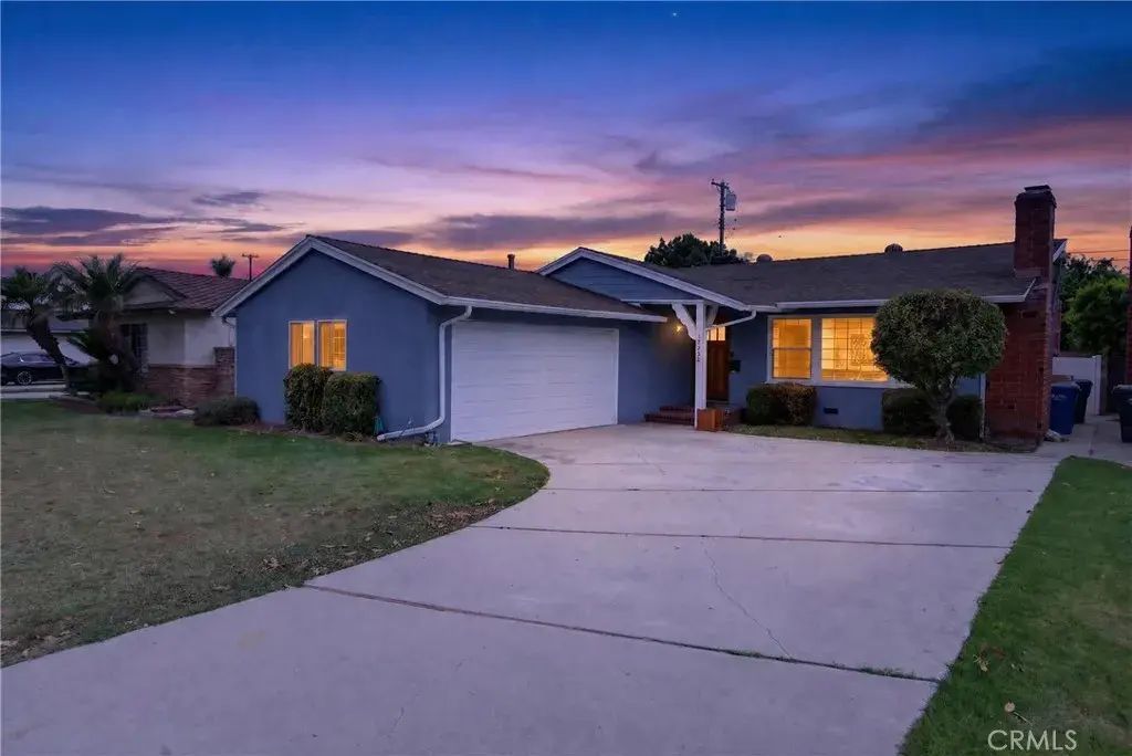 13238 Premiere Avenue, Downey