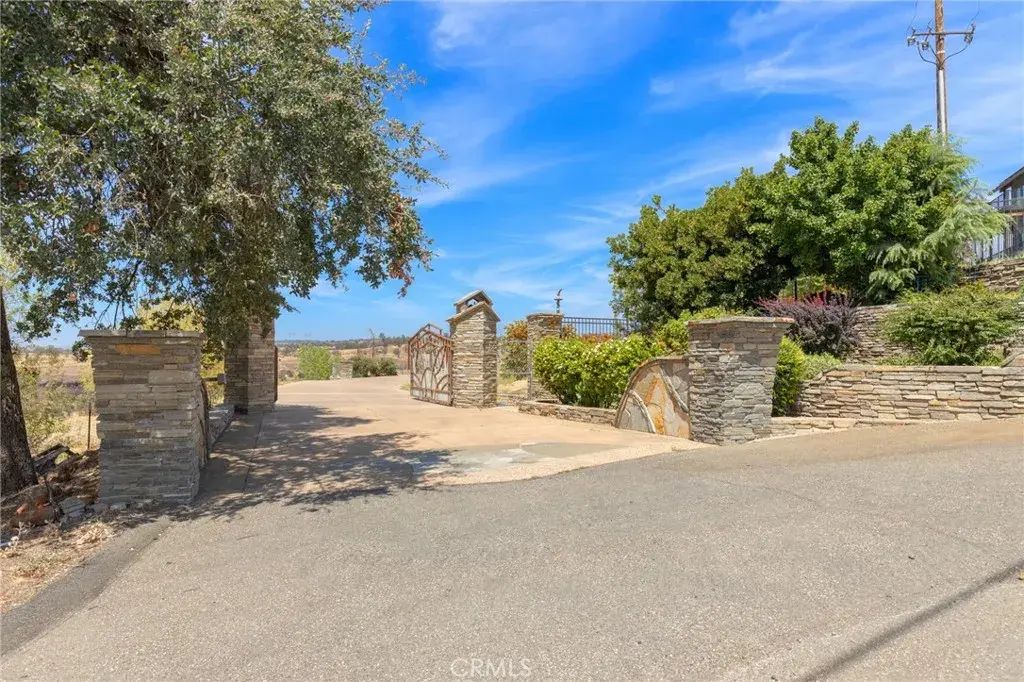 1475 Rim Rock, Chico