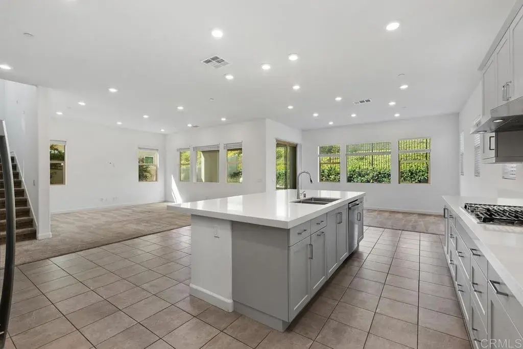 702 Westbrook Loop, San Marcos