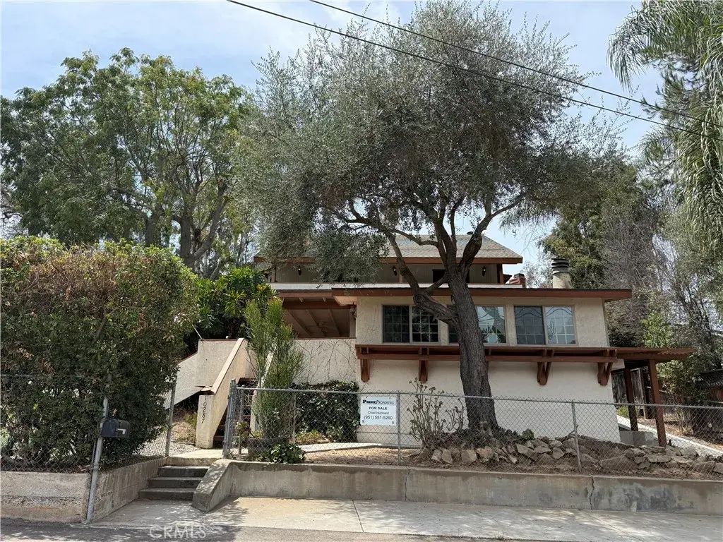 10287 Canyon, Escondido