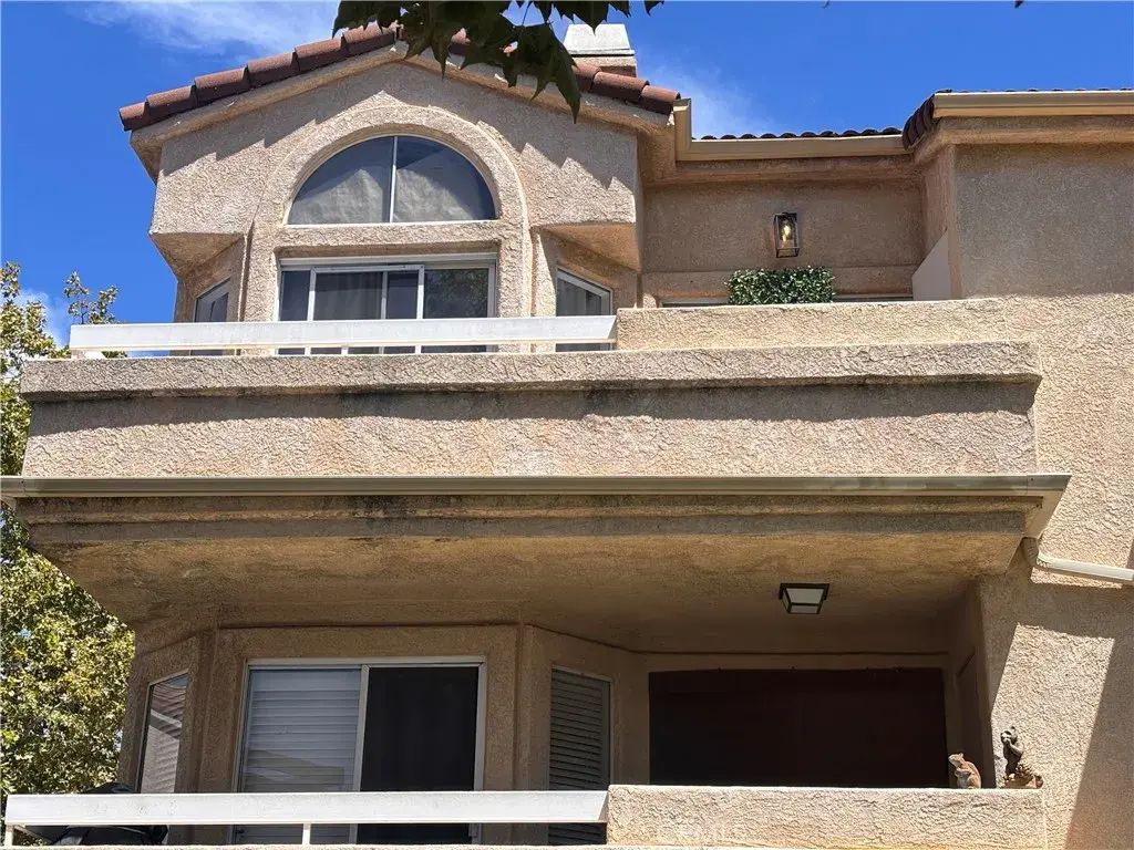 19834 Sandpiper Pl, Newhall