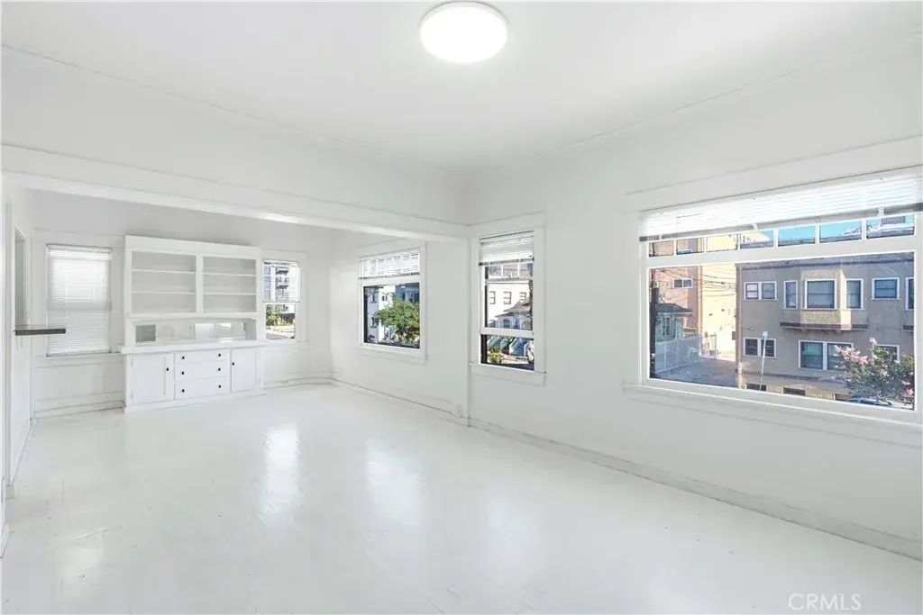 333 W 4th Street 13, Long Beach