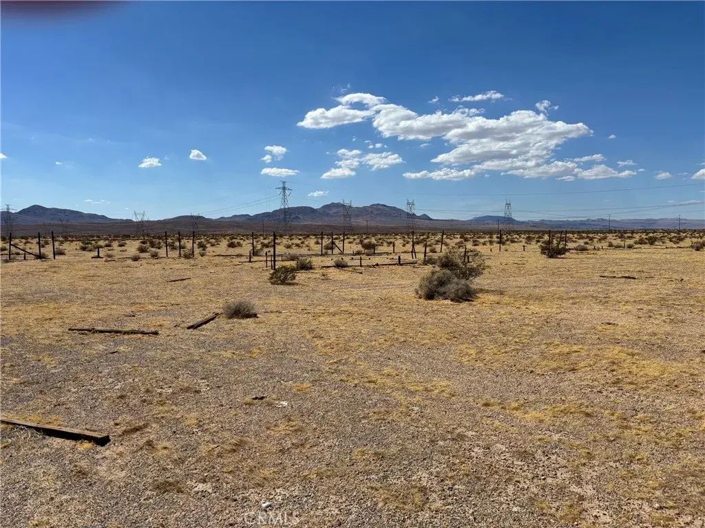 Mountain View, Newberry Springs