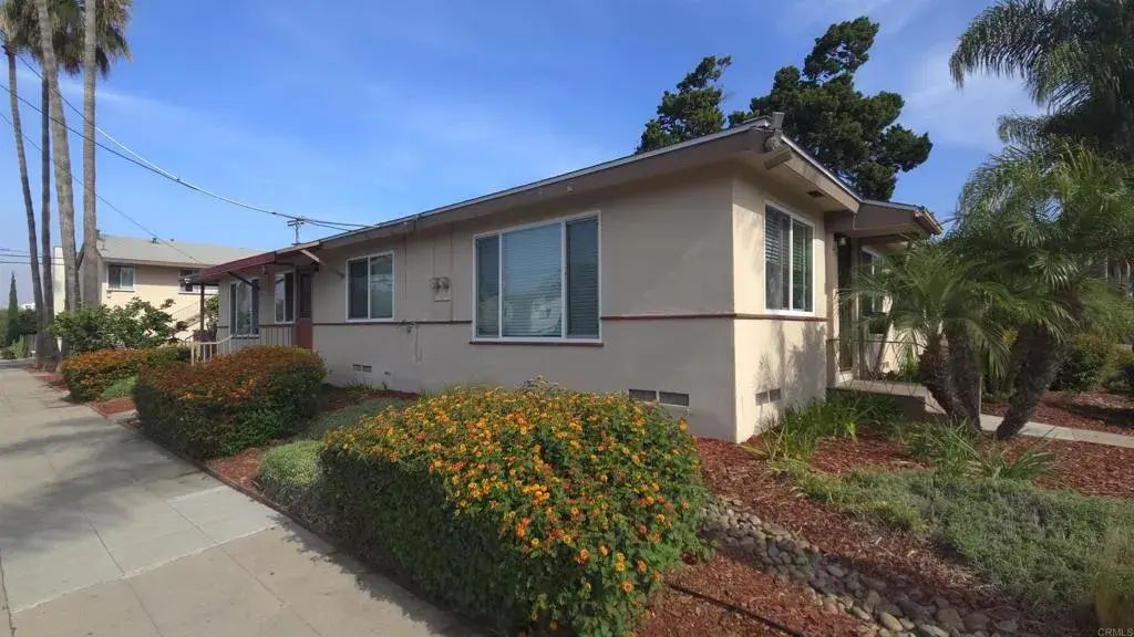 4104 Arizona Street, 