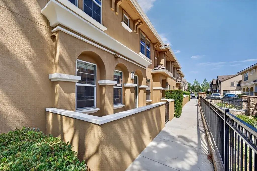1654 Heywood Unit E, Simi Valley