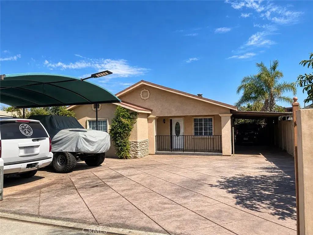 12936 Kagel Canyon, Pacoima