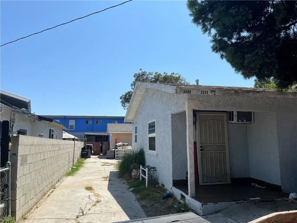 3488 W 67th, Los Angeles