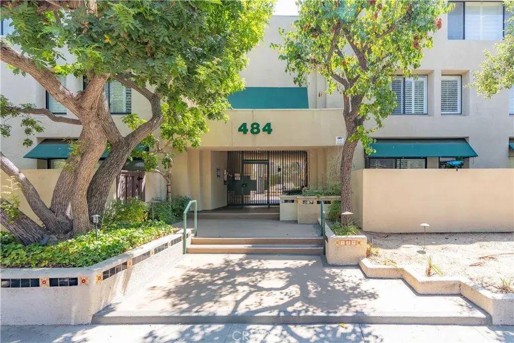 484 S Euclid 202, Pasadena