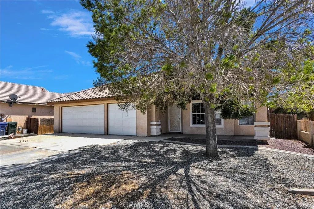 13271 Via Robles, Victorville