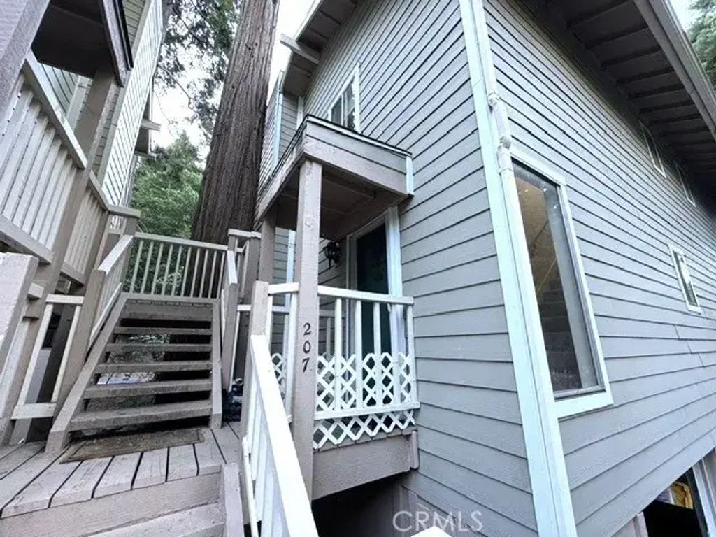 207 Cool Creek, Lake Arrowhead