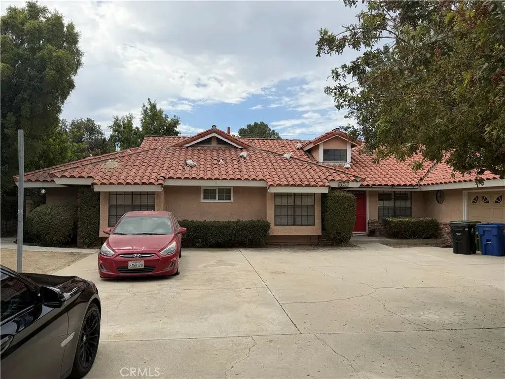 21720 Los Alimos, Los Angeles