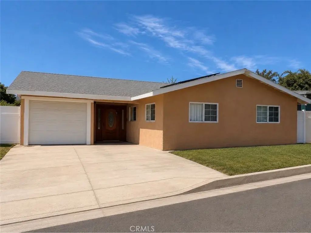 233 N Winton, La Puente