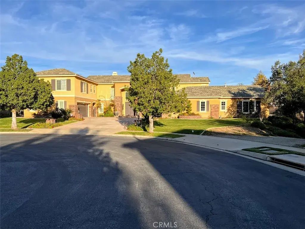1583 Twin Oaks Circle, Corona