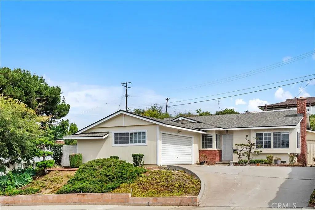 1987 Cerco Alta, Monterey Park