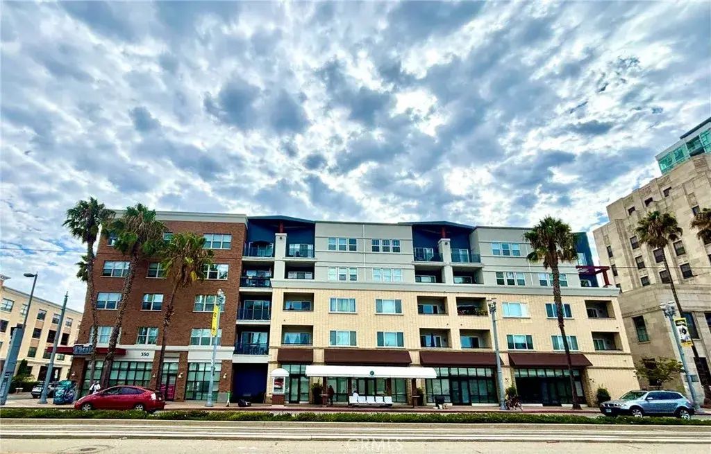300 E 4th Street 422, Long Beach