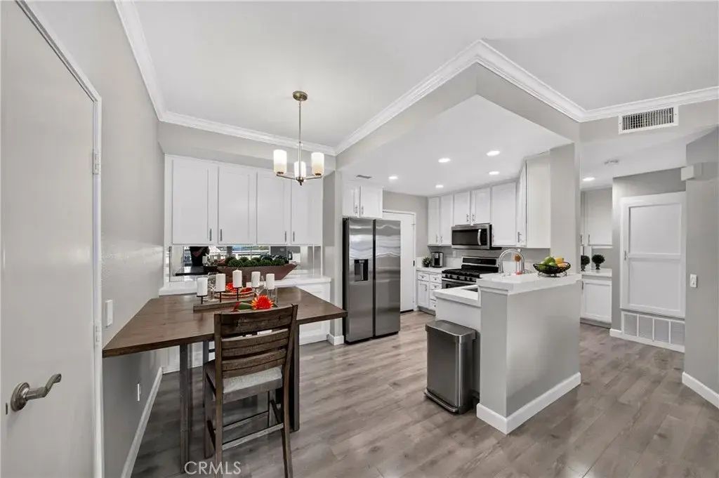16421 Omally Court 8, La Mirada