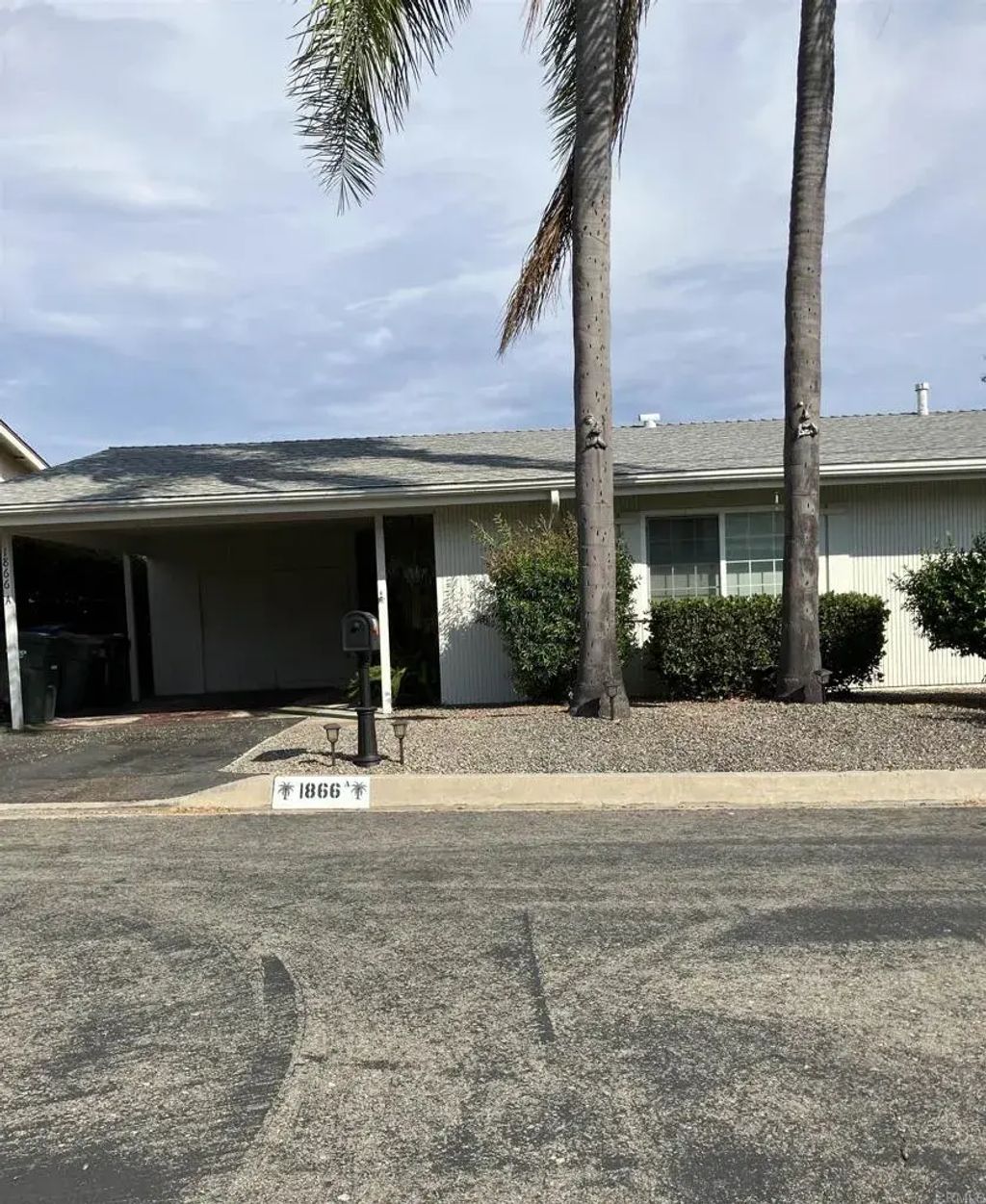 1866 Fairway Park Circle A, Escondido