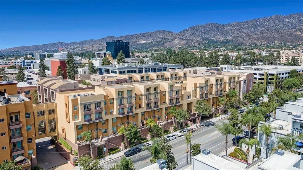 201 E Angeleno Avenue 326, Burbank