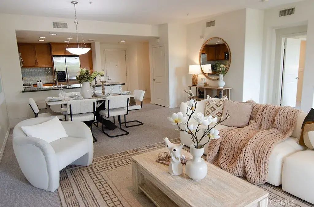 931 E Walnut Street 316, Pasadena