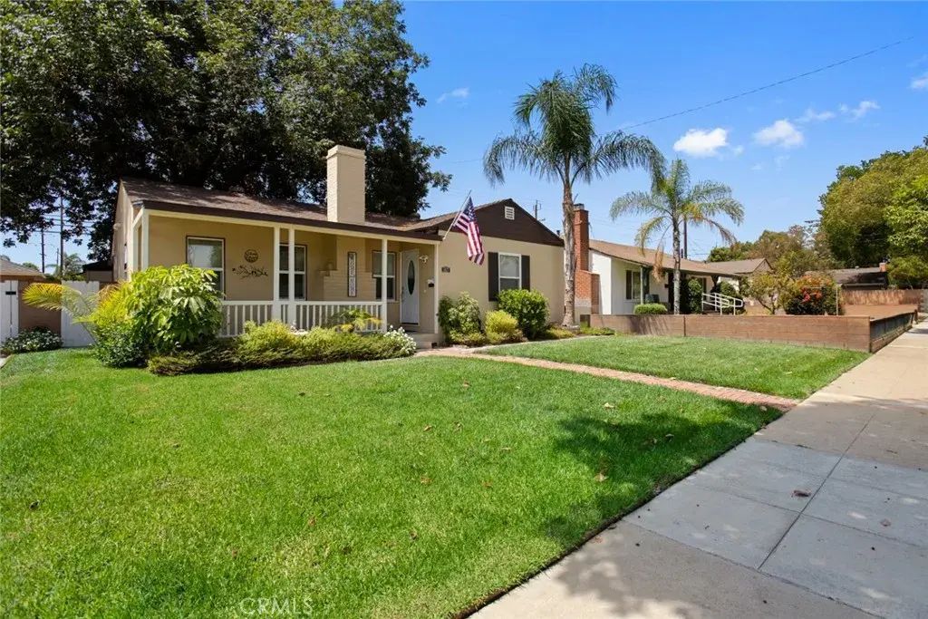 1527 N Avon, Burbank