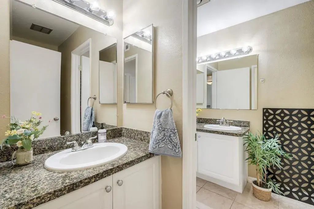 17093 W Bernardo Dr. 106, Rancho Bernardo (san Diego)