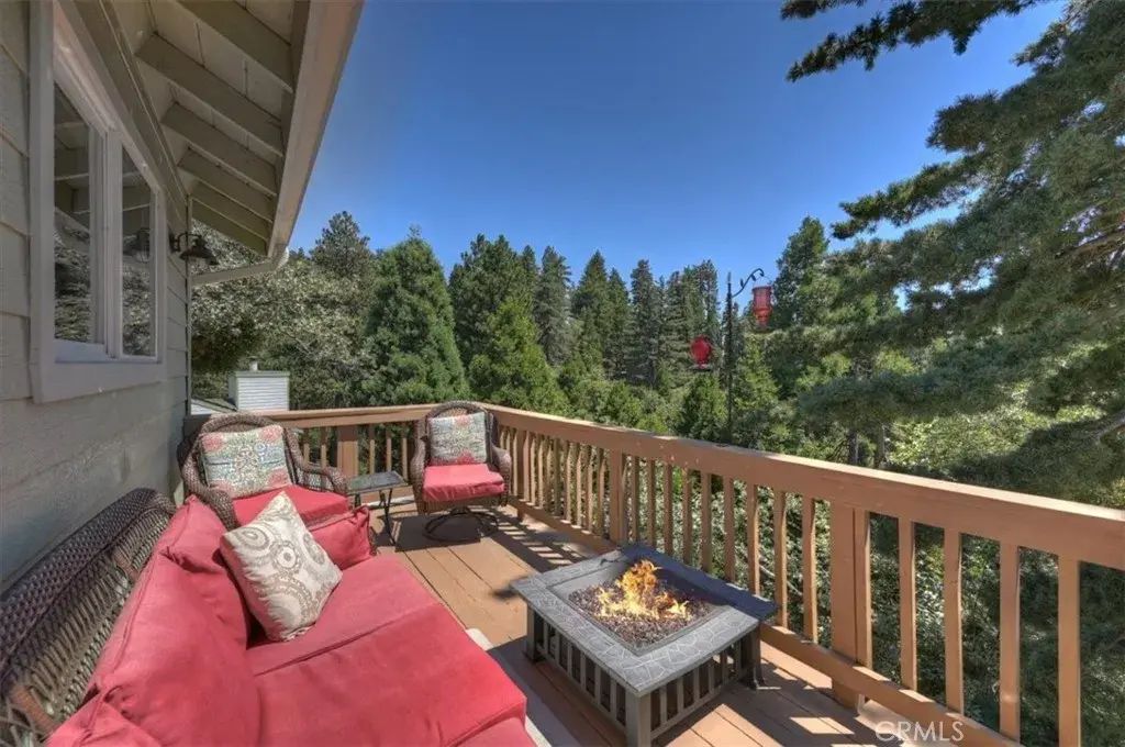 31095 Old City Creek Rd, Running Springs
