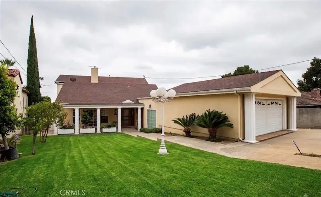 314 W Kenneth Road, Glendale