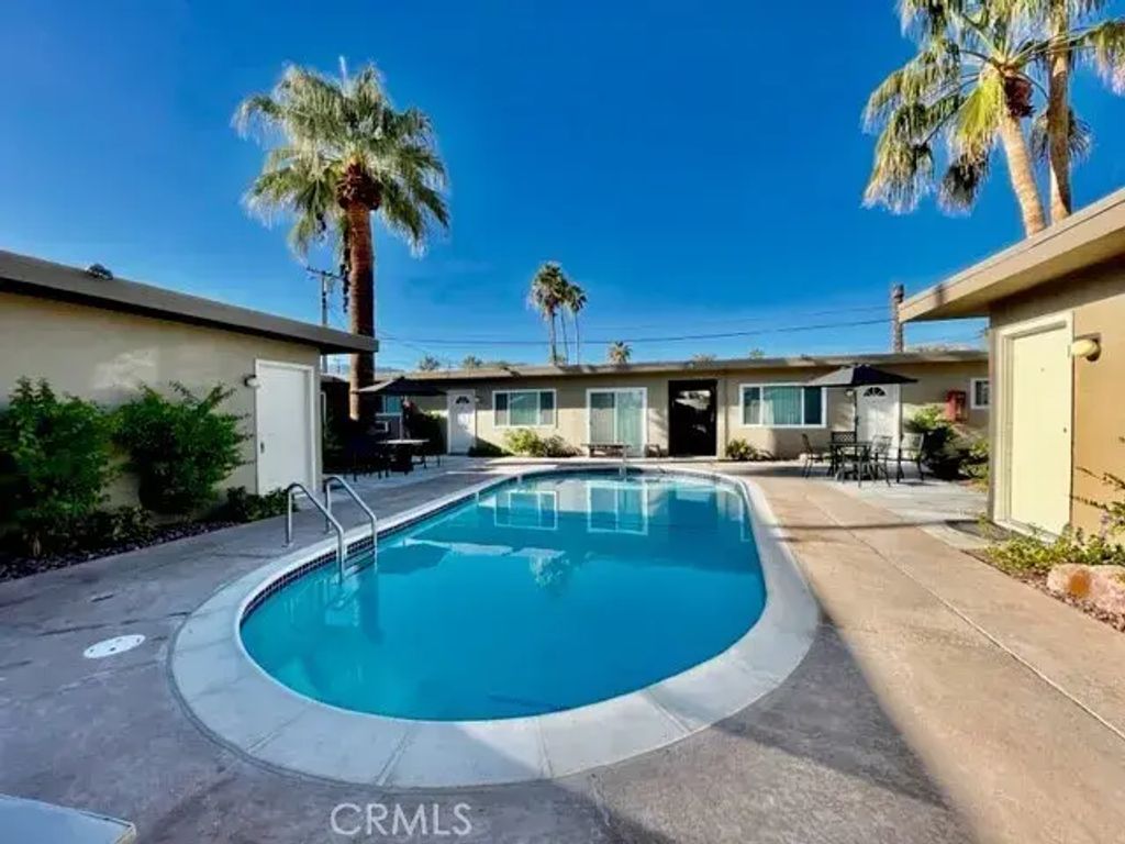 45521 Sunset Lane 4, Palm Desert
