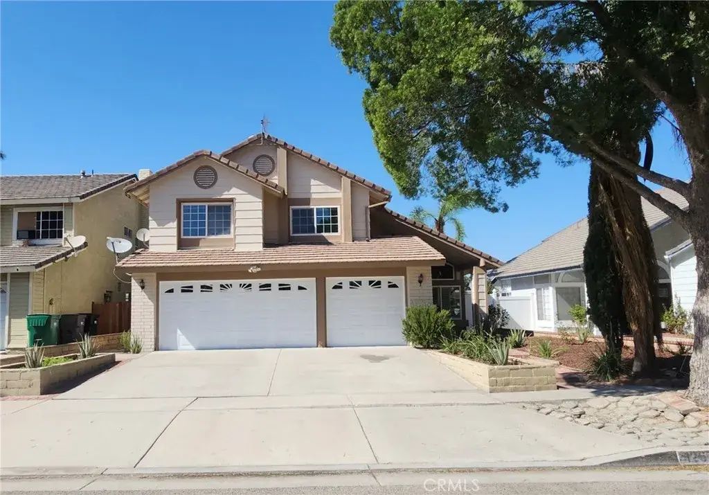 1267 Regent, Corona