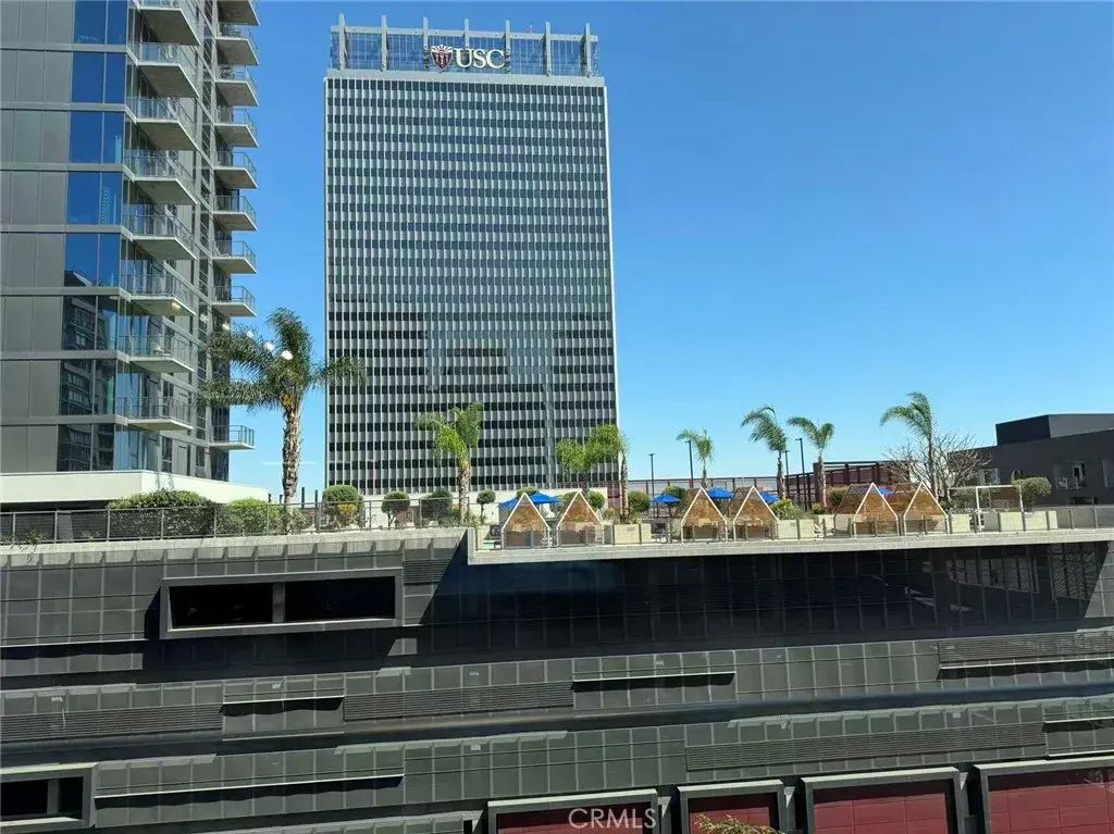 1155 S Grand Avenue 709, Los Angeles