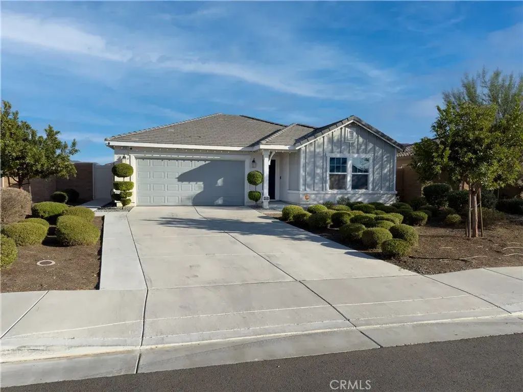 32285 Wild West Court, Winchester