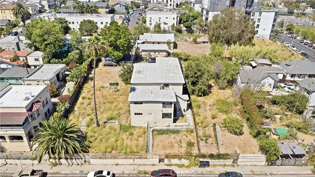 1217 W W Court, Los Angeles