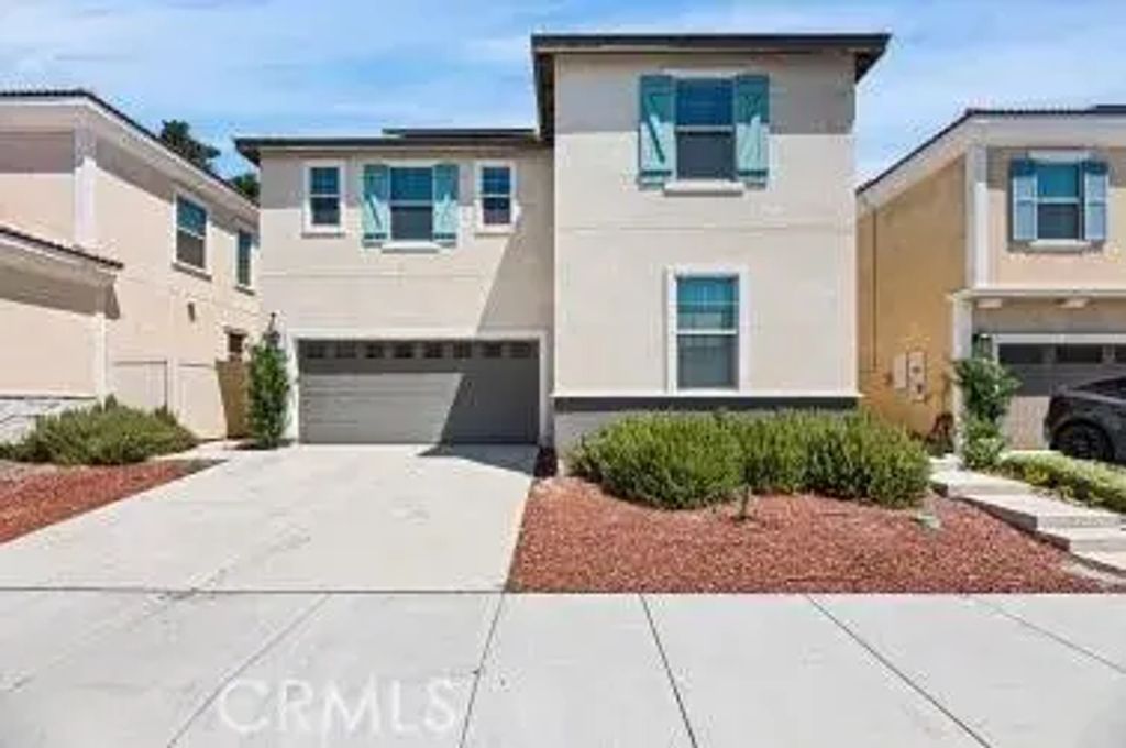938 W Jasmine Way, Rialto