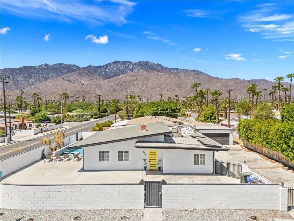 589 S Mountain View, Palm Springs