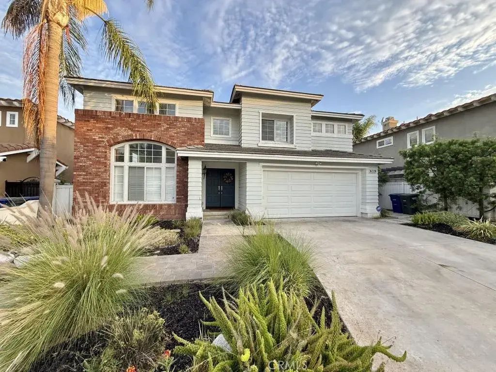 2960 E 20th, Signal Hill