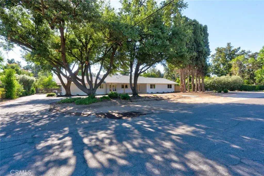 1335 S Waverly, Fresno