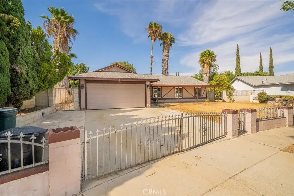 254 E Cerritos, Rialto