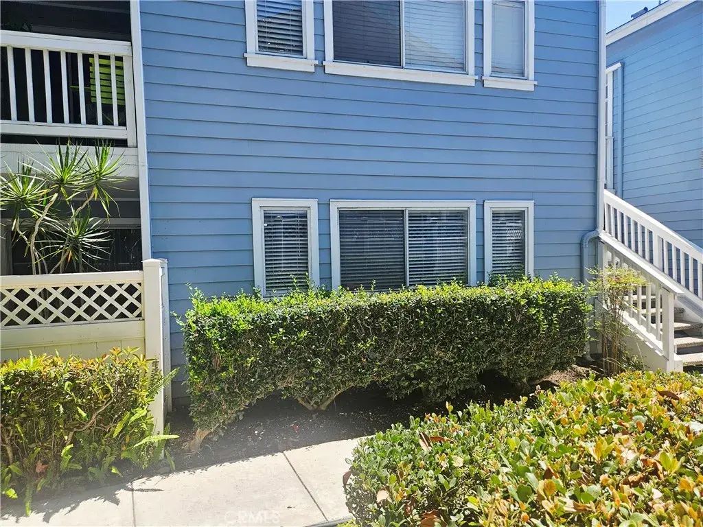 12864 Sycamore Village Dr., Norwalk